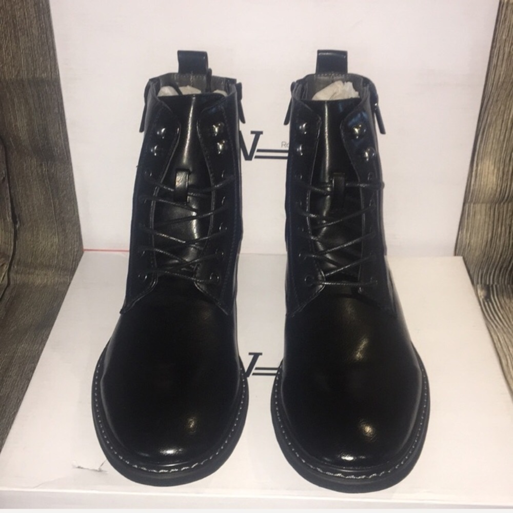 🔥Robert Wayne – Thatcher Lace-Up Boot
BLACK NWT - Picture 7 of 8